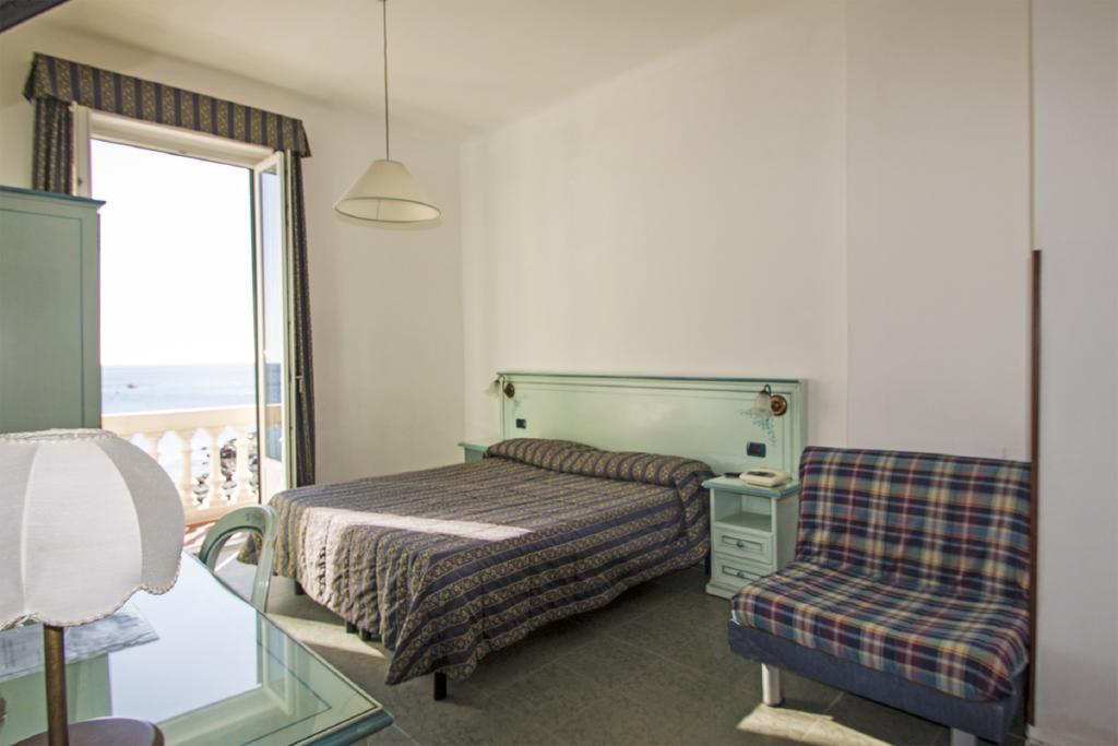 Hotel Baia Monterosso al Mare Phòng bức ảnh