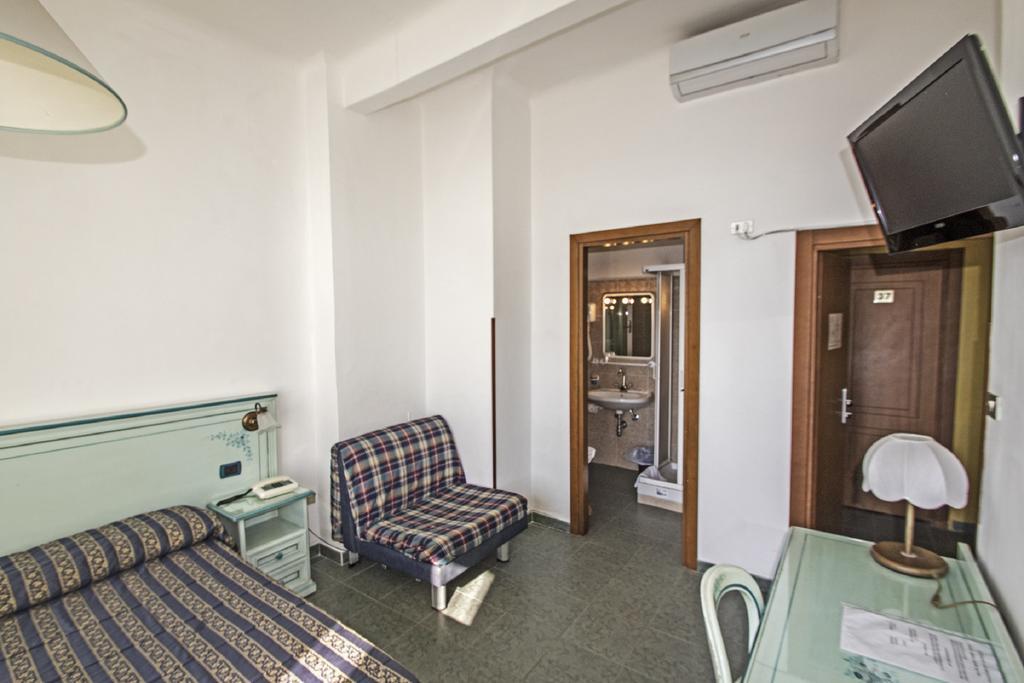 Hotel Baia Monterosso al Mare Phòng bức ảnh
