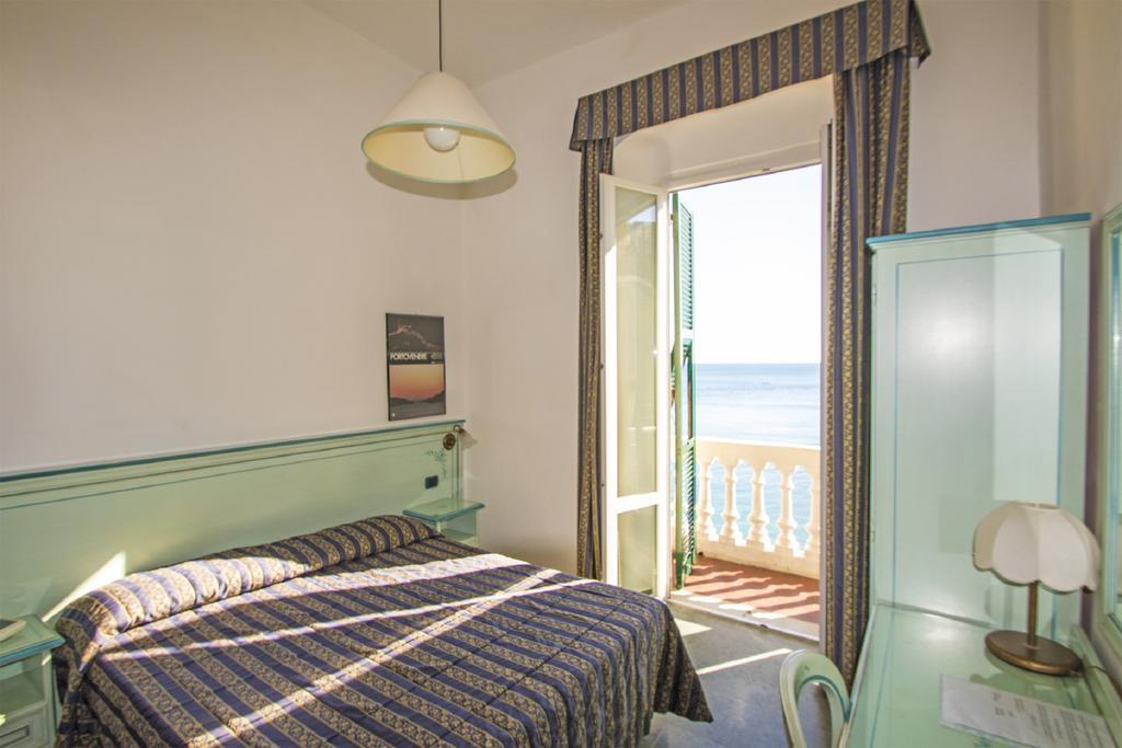 Hotel Baia Monterosso al Mare Phòng bức ảnh