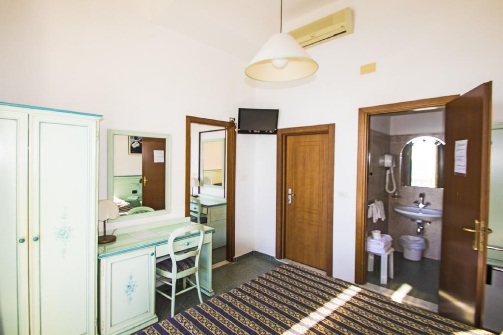 Hotel Baia Monterosso al Mare Phòng bức ảnh