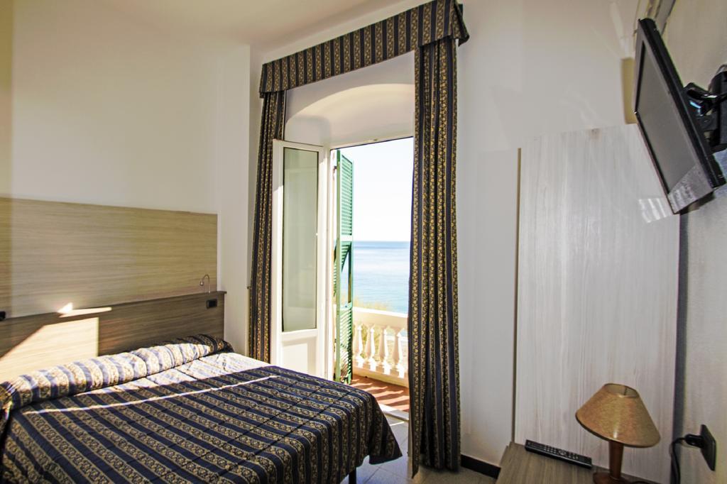 Hotel Baia Monterosso al Mare Ngoại thất bức ảnh